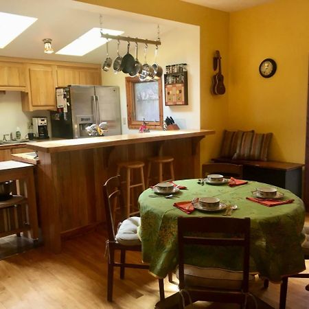 Persimmon Innブルーミントン エクステリア 写真